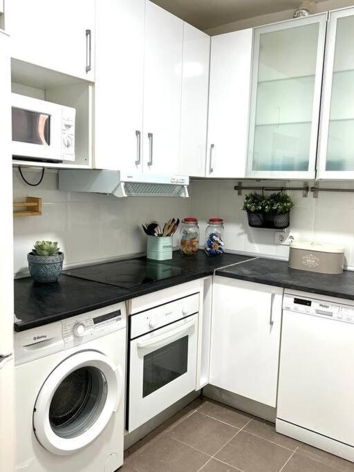 Ferienwohnung Comodo Y Acogedor Apartamento Madrid Exterior foto
